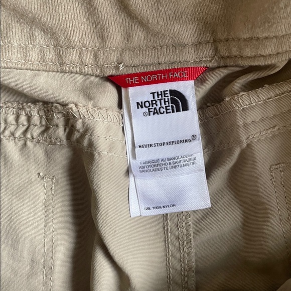 The North Face TNF Paramount Porter Trail Women's Khaki Shorts - Picture 8 of 11